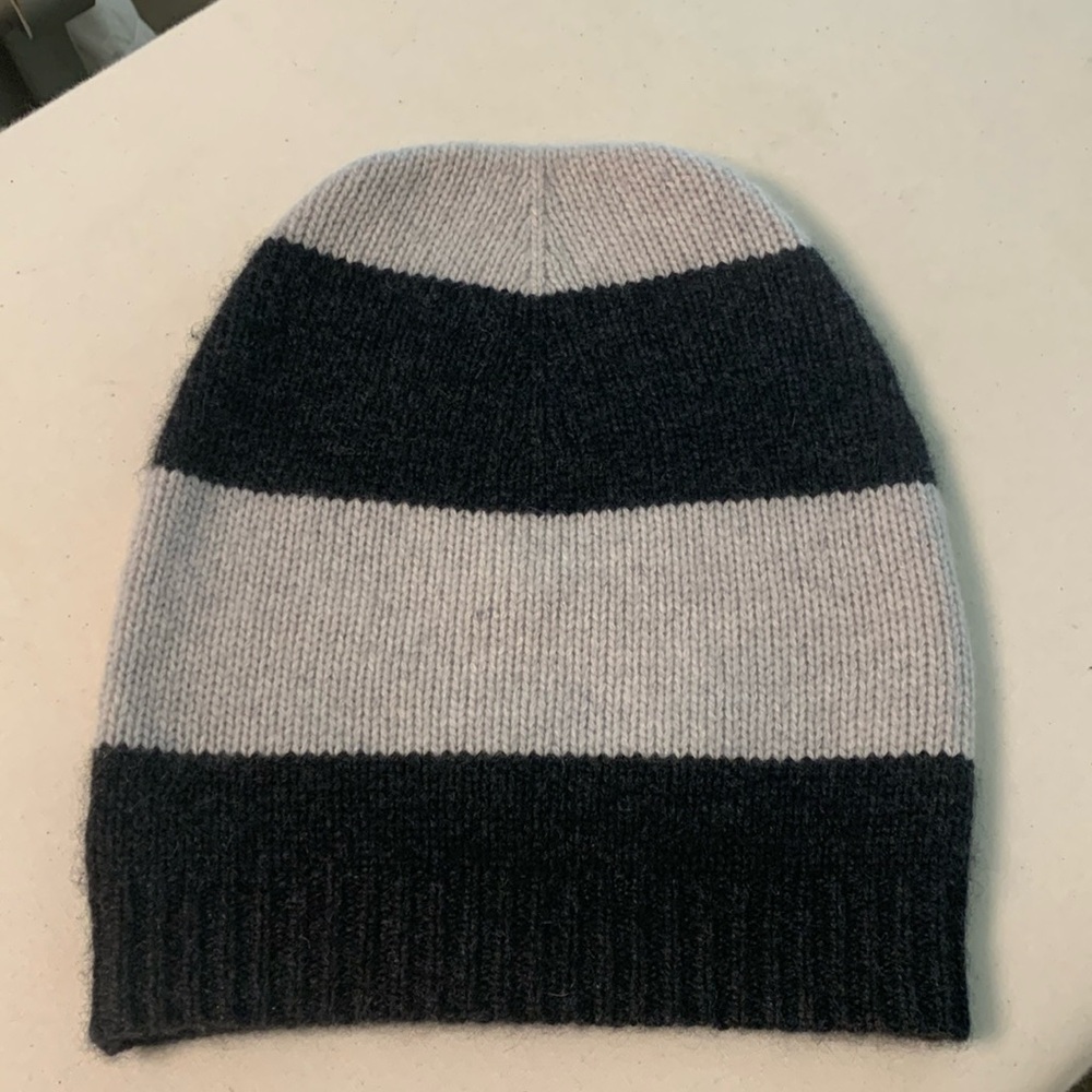 360 Cashmere Hat